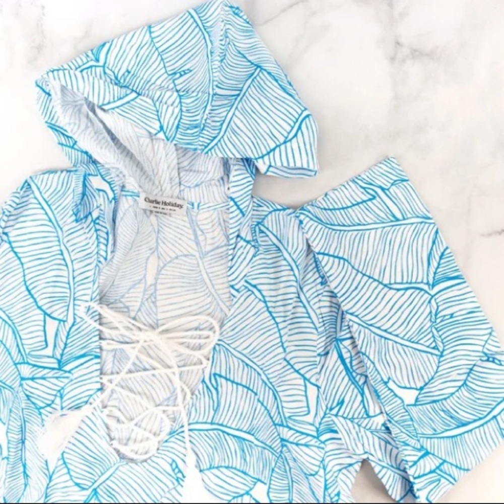 Charlie Holiday The Coco Cover Up Hooded Tropical Banana Leaf Blue Medium - Picture 11 of 14